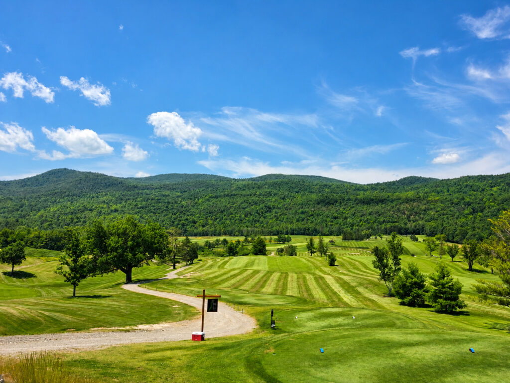 view of 10th hole